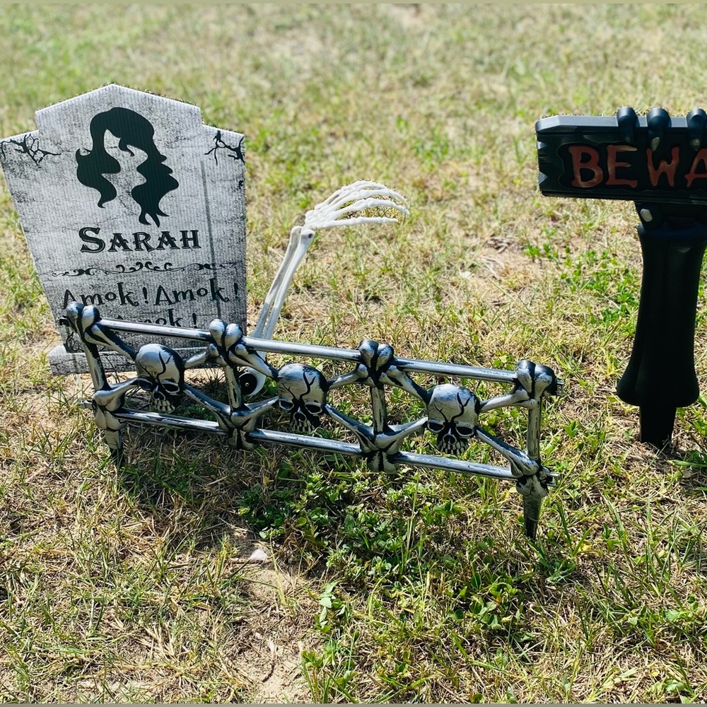 12 Piece Bundle Halloween Yard Party Decor Grave Signs, Skeleton Arms, Piñata - Picture 2 of 5
